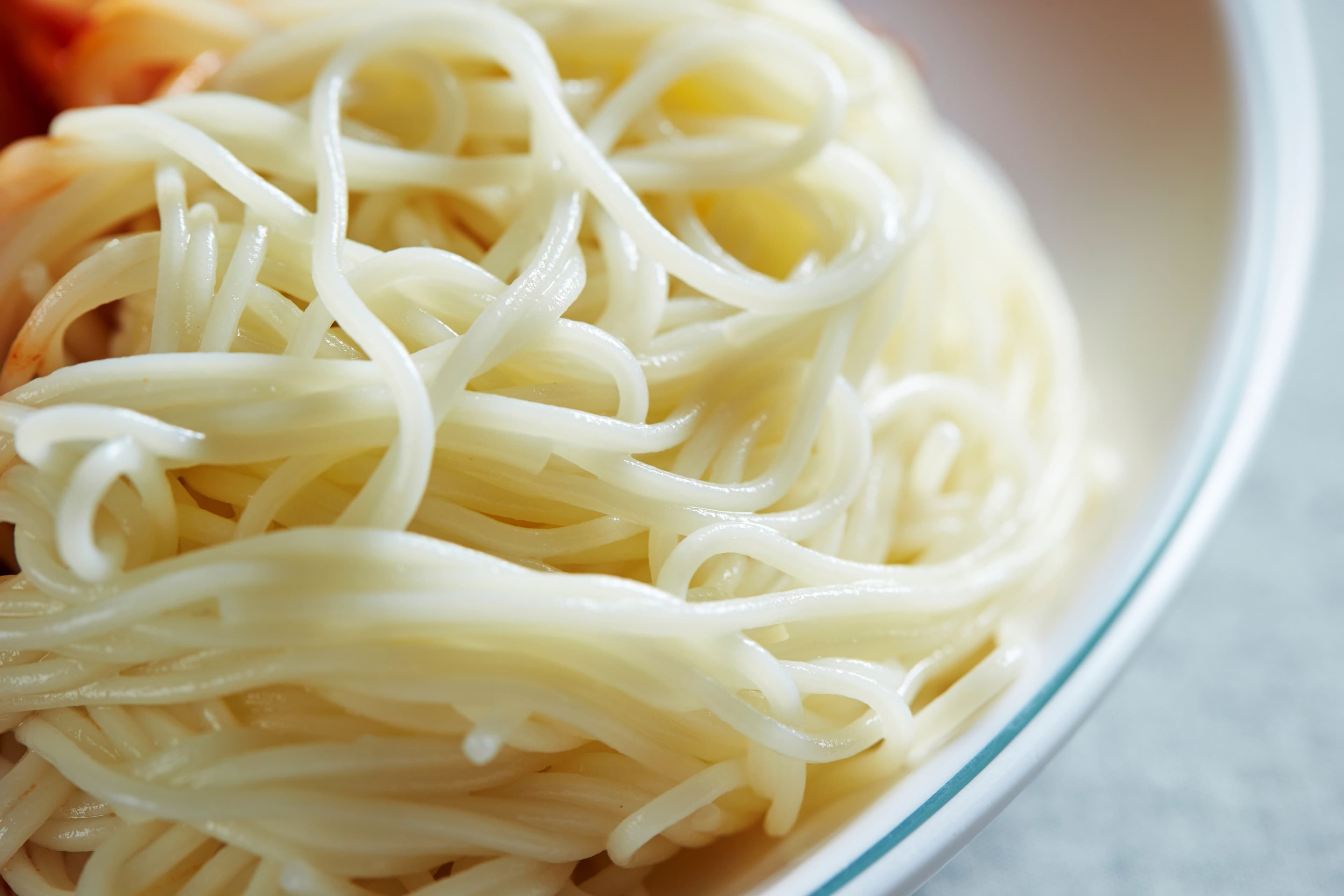 Anleitung zum Kochen von Koreanischen Nudeln (국수삶기)