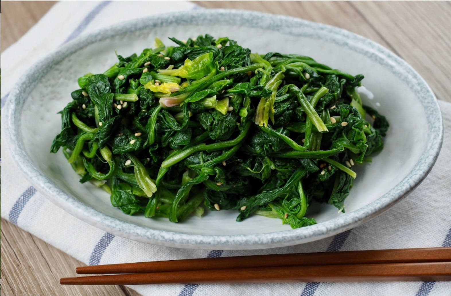 Spinat-Namul (koreanischer Spinatsalat, 시금치나물)