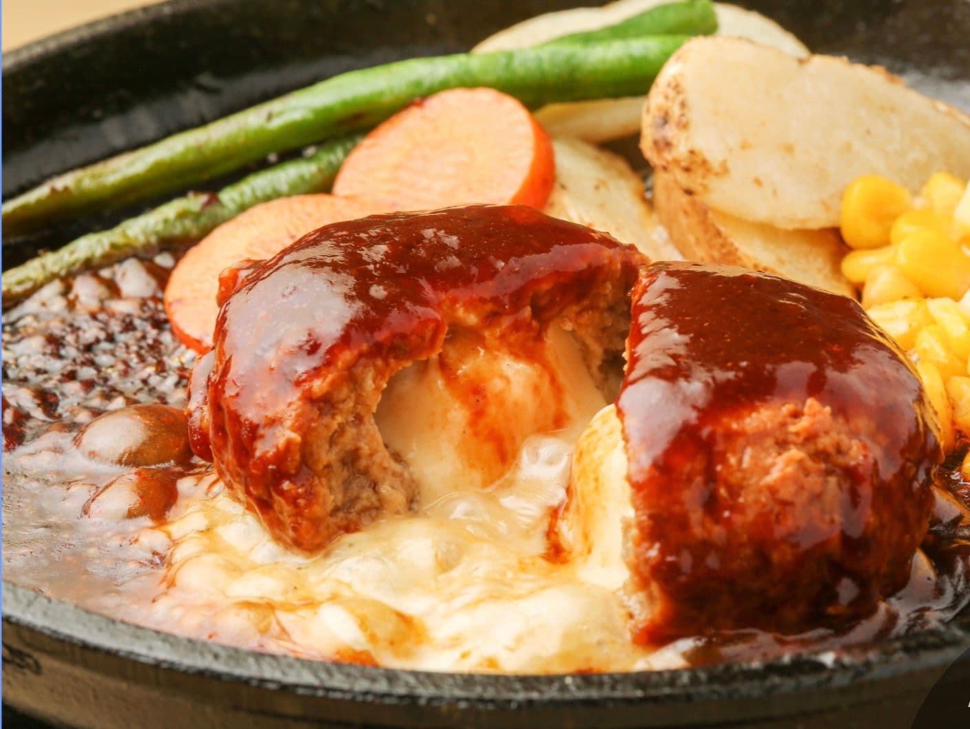 Hambak Steak (koreanisches Hacksteak, 함박스테이크)