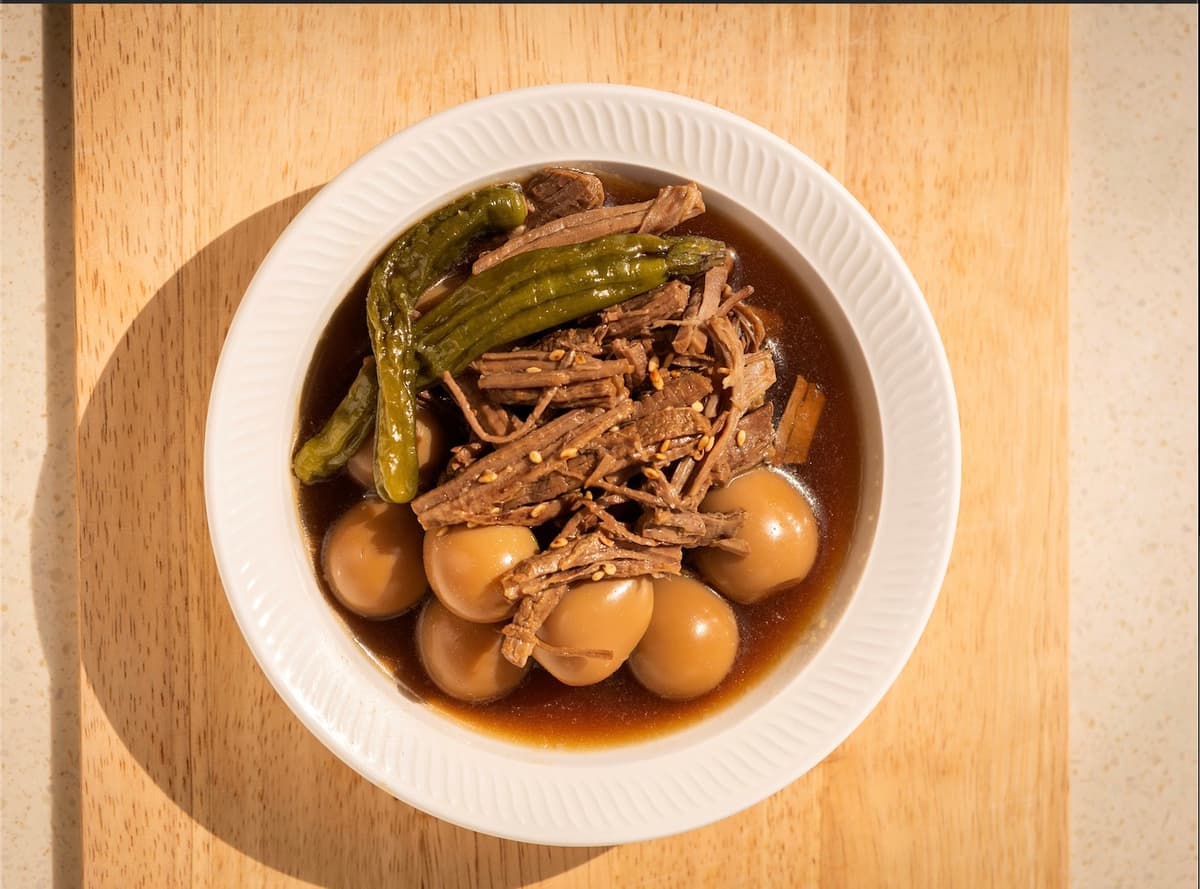 Jangjorim (Koreanisches Sojasaucen-Rindfleisch, 장조림) Thumbnail